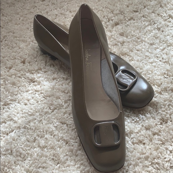 Ferragamo - Picture 1 of 6